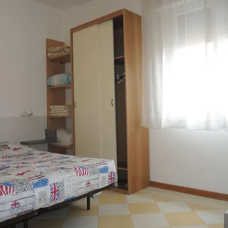 One-bedroom Flat With Balcony And Ac Bibione