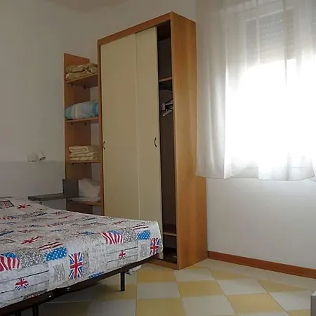 One-bedroom Flat With Balcony And Ac Bibione