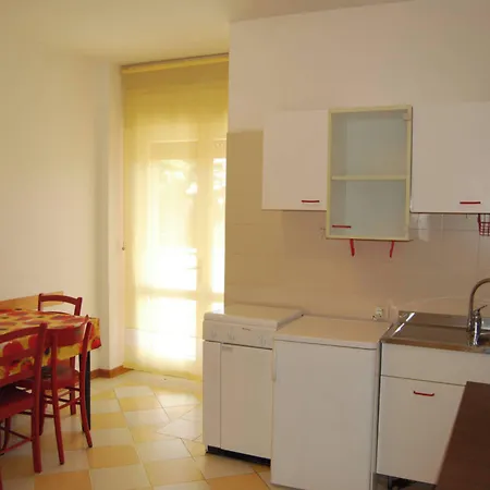 One-bedroom Flat With Balcony And Ac Bibione