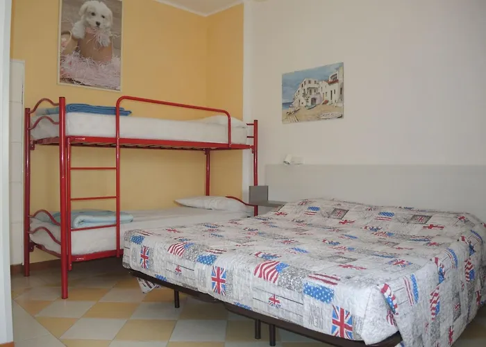 One-bedroom Flat With Balcony And Ac