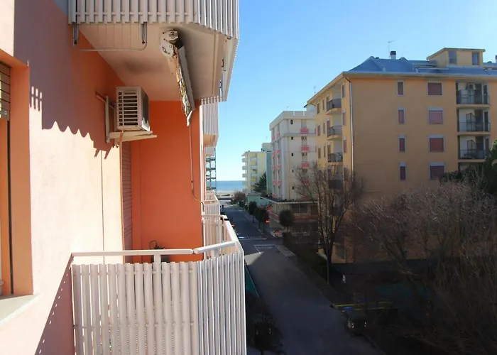 One-bedroom Flat With Balcony And Ac * Bibione
